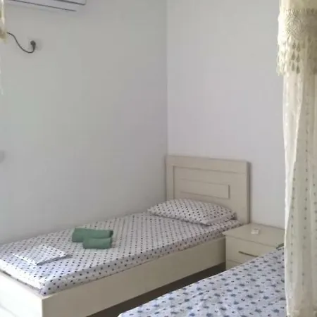 Sea View Wlora