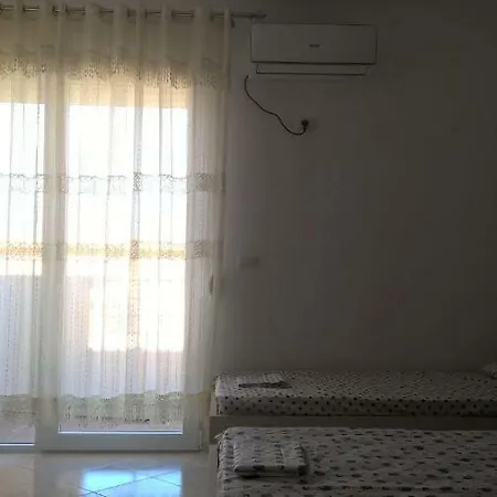 شقة Sea View فلورا