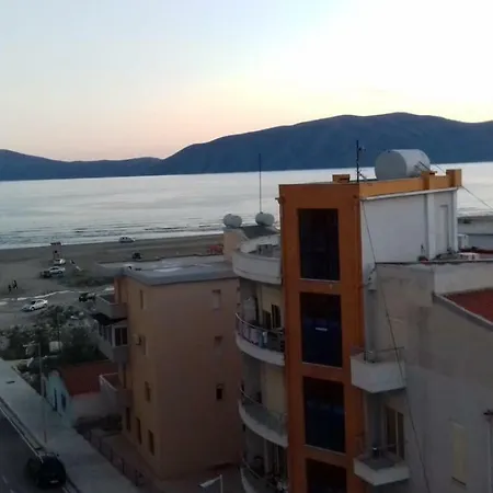 Sea View Apartment *